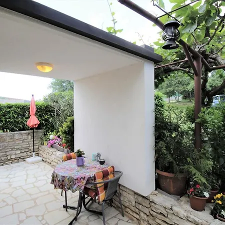 Graziella Penzion Zambratija (Istria)