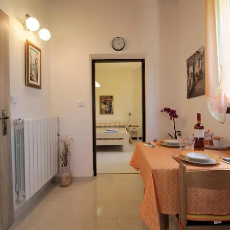 Graziella Zambratija (Istria)
